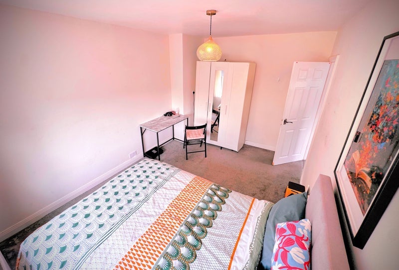 Room Hartley Road in Birmingham