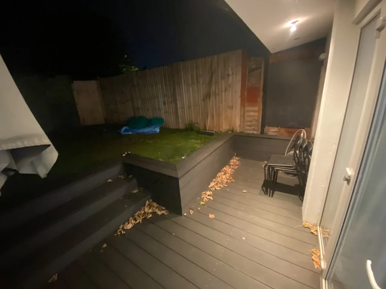 Room Sturgess Avenue in Greater London