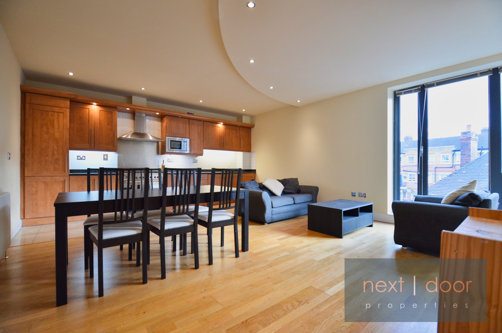 Flat Cluny Place in London