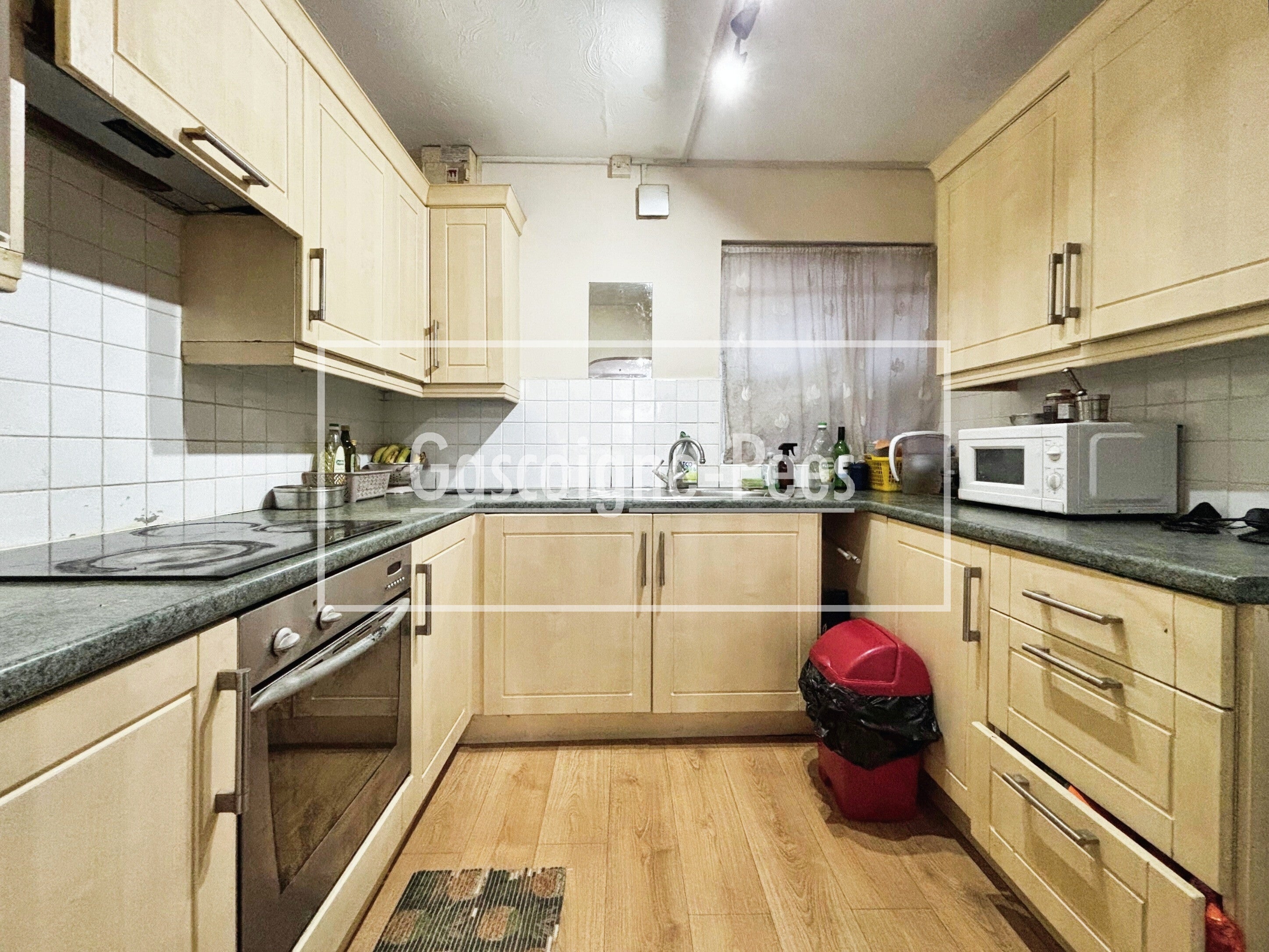 Flat Onslow Street in Guildford