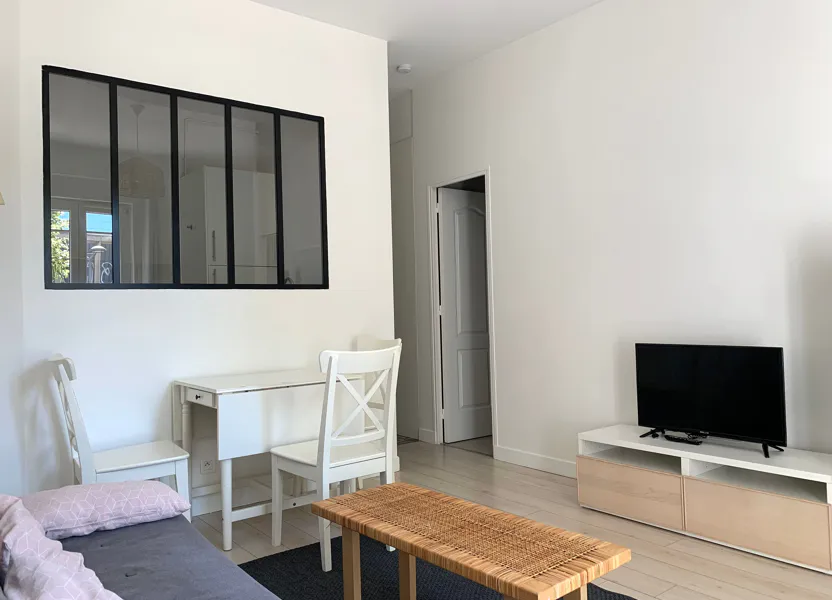 Flat Avenue Berthelot in Lyon