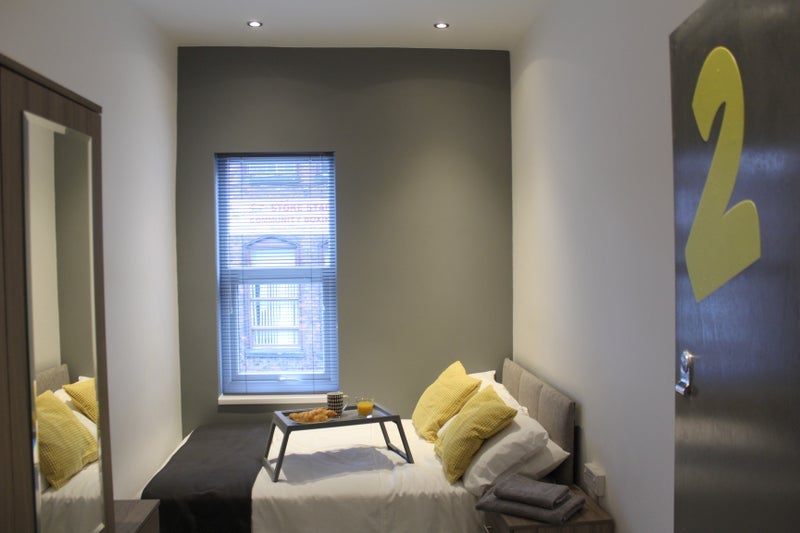 Room Regent Road in Stoke-on-Trent