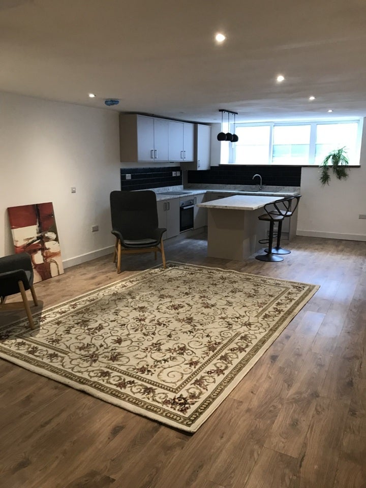 Flat Lydgate Lane in Sheffield