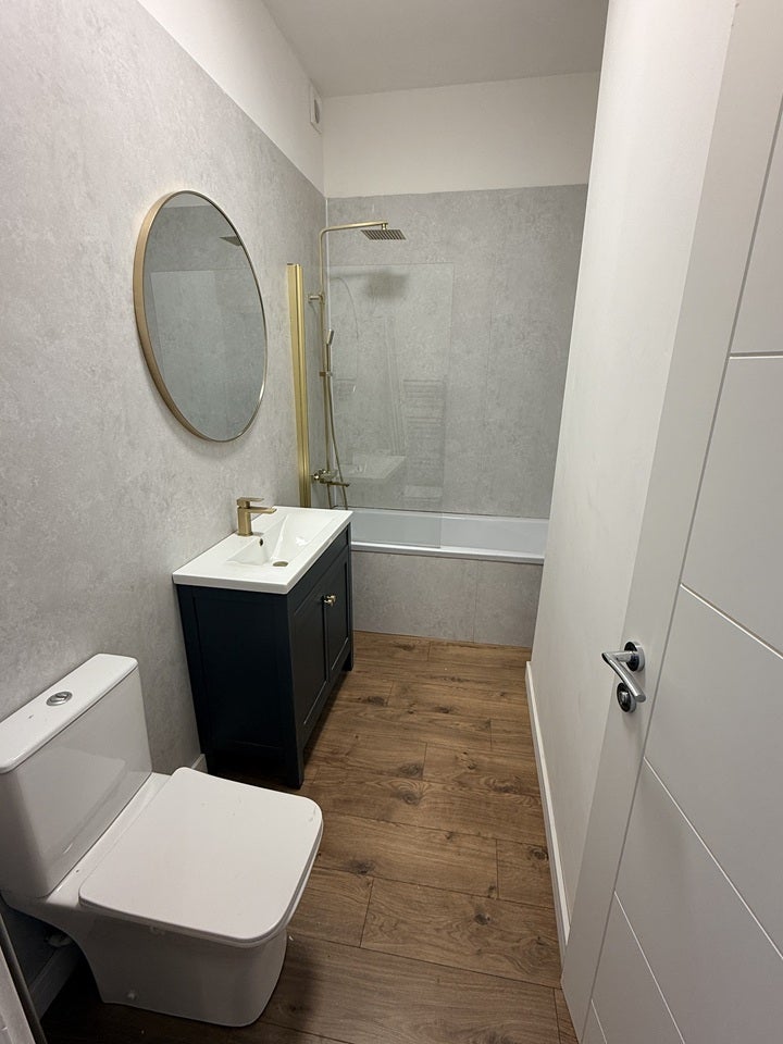 Flat Lydgate Lane in Sheffield