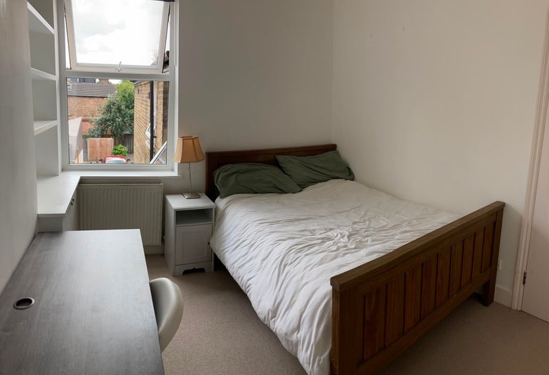 Room Honor Oak Park in Greater London
