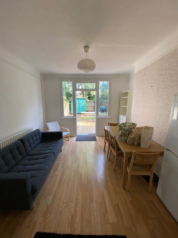 Room Ribblesdale Road in Greater London