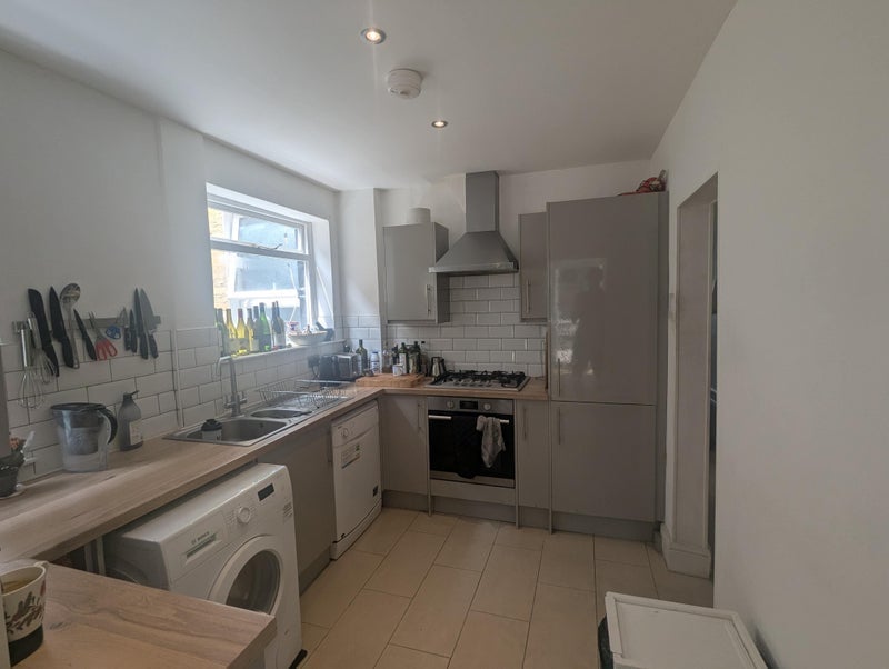 Room Ribblesdale Road in Greater London