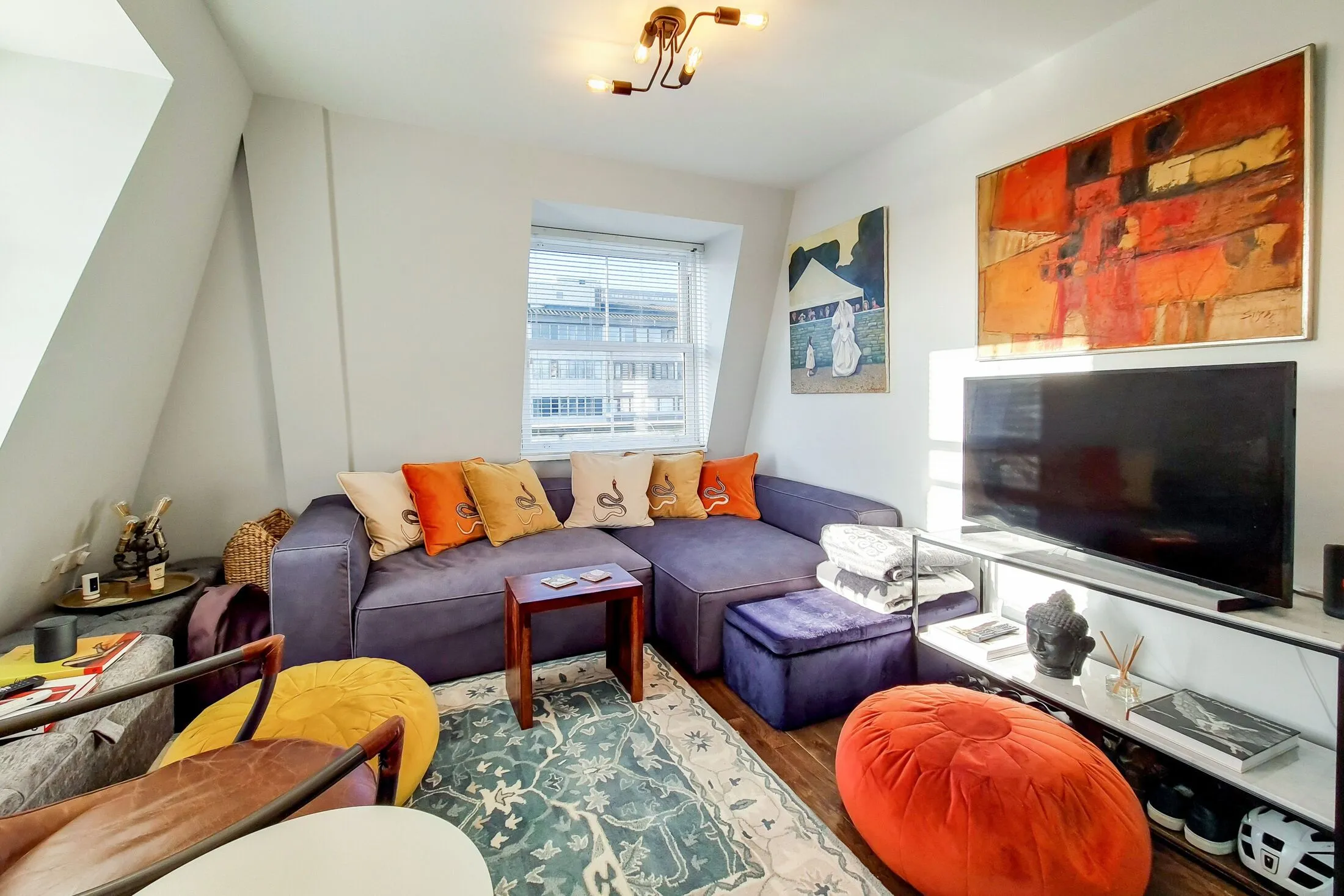 Flat Bagshot Street in Greater London