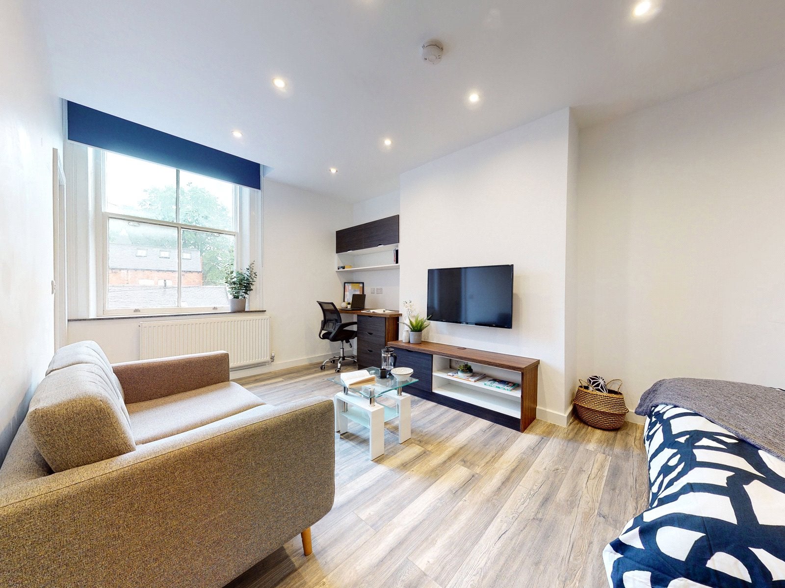 Flat Hyde Terrace in Leeds