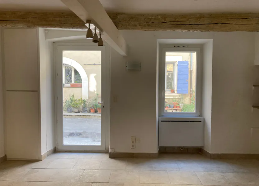 Flat Rue Font de l'Aube in Cadenet