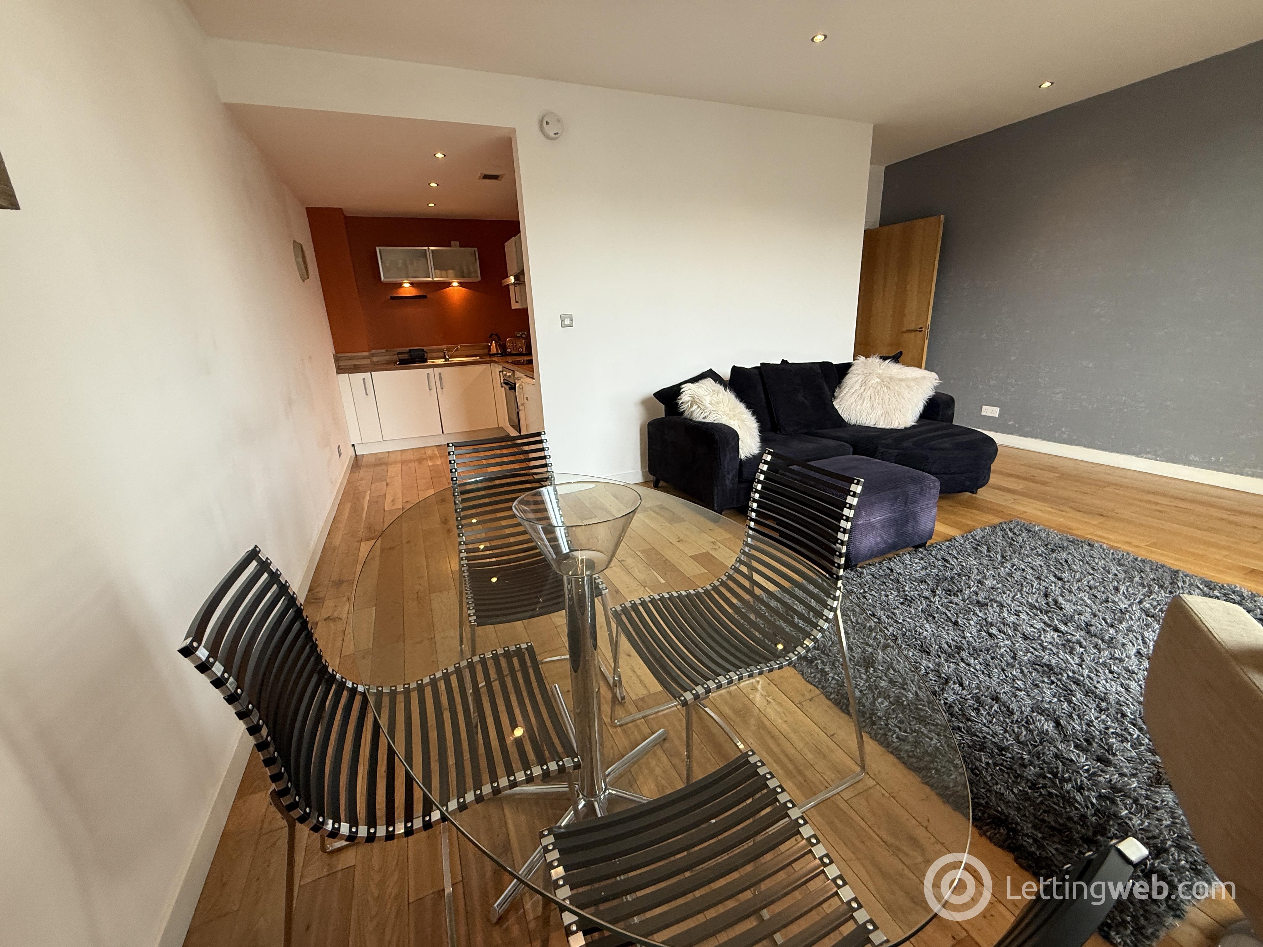 Flat Oswald Street in Glasgow