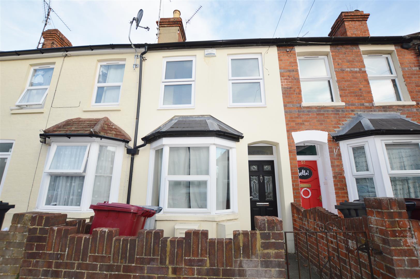 Flat Elm Park Road in Reading