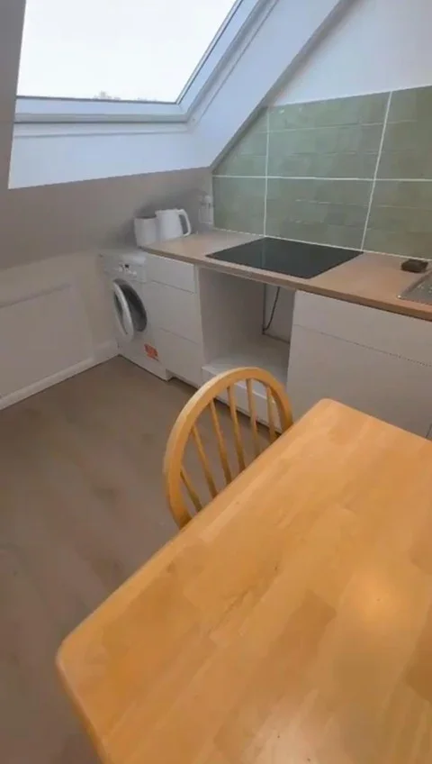 Flat Otford Crescent in Greater London