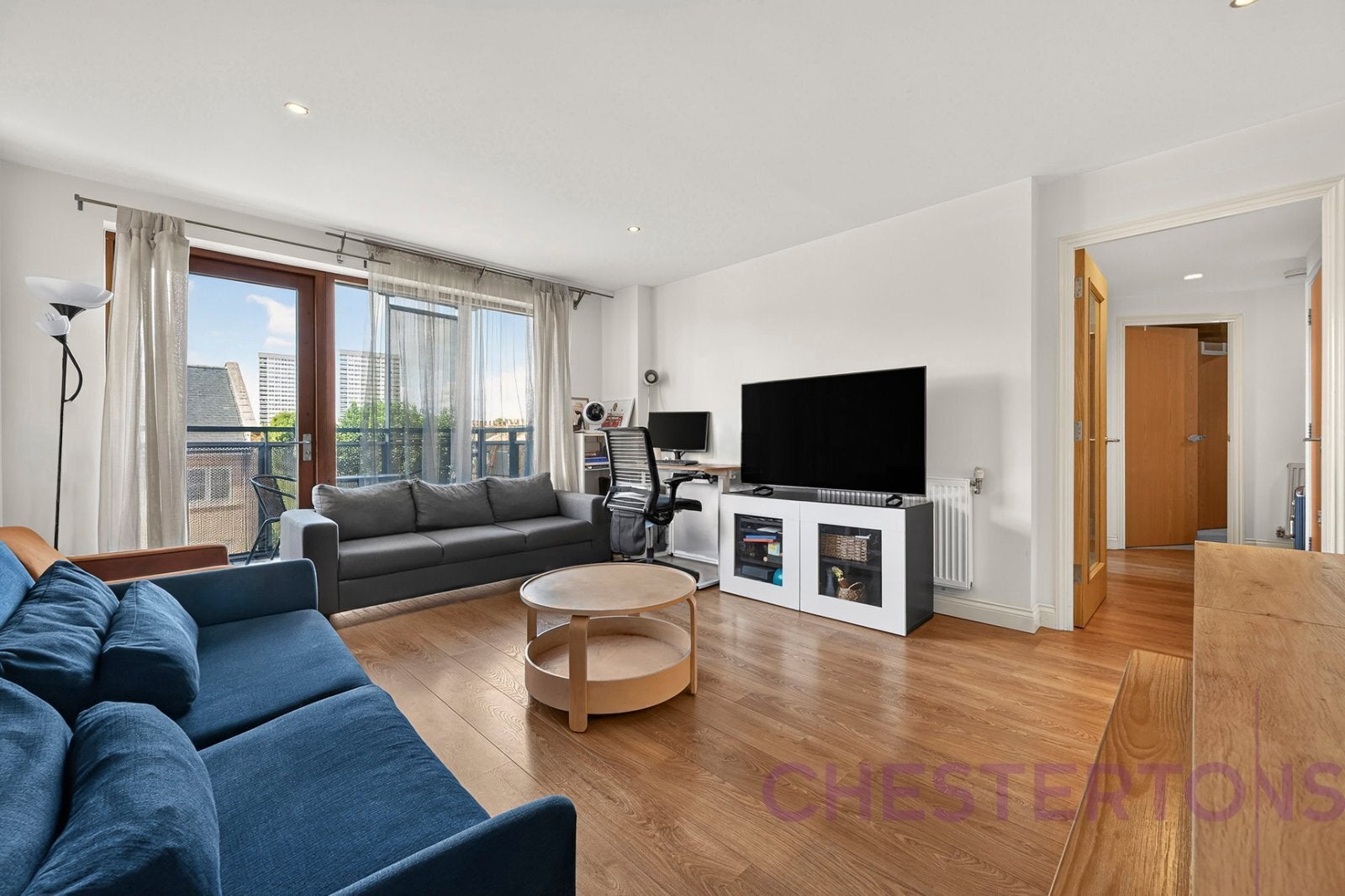 Flat Campbell Road in Greater London