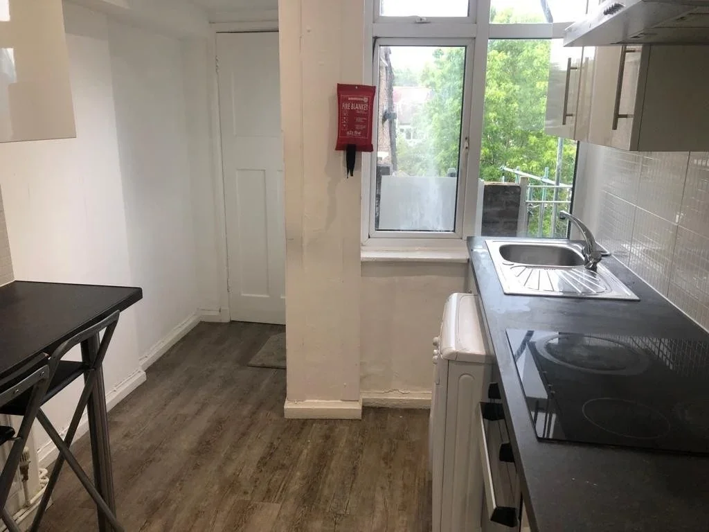 Flat Finchley Lane in Greater London