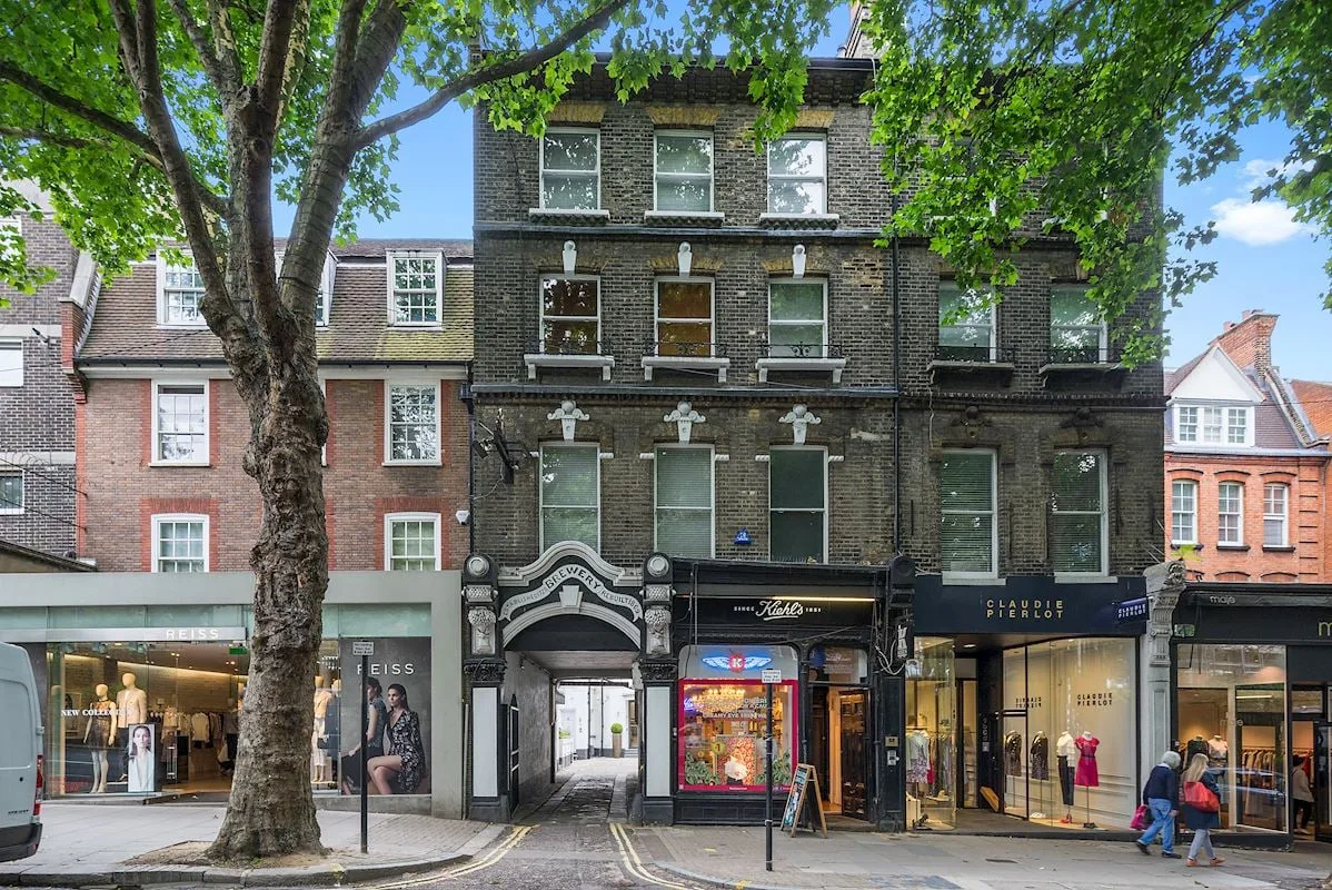 Flat West End Lane in Greater London