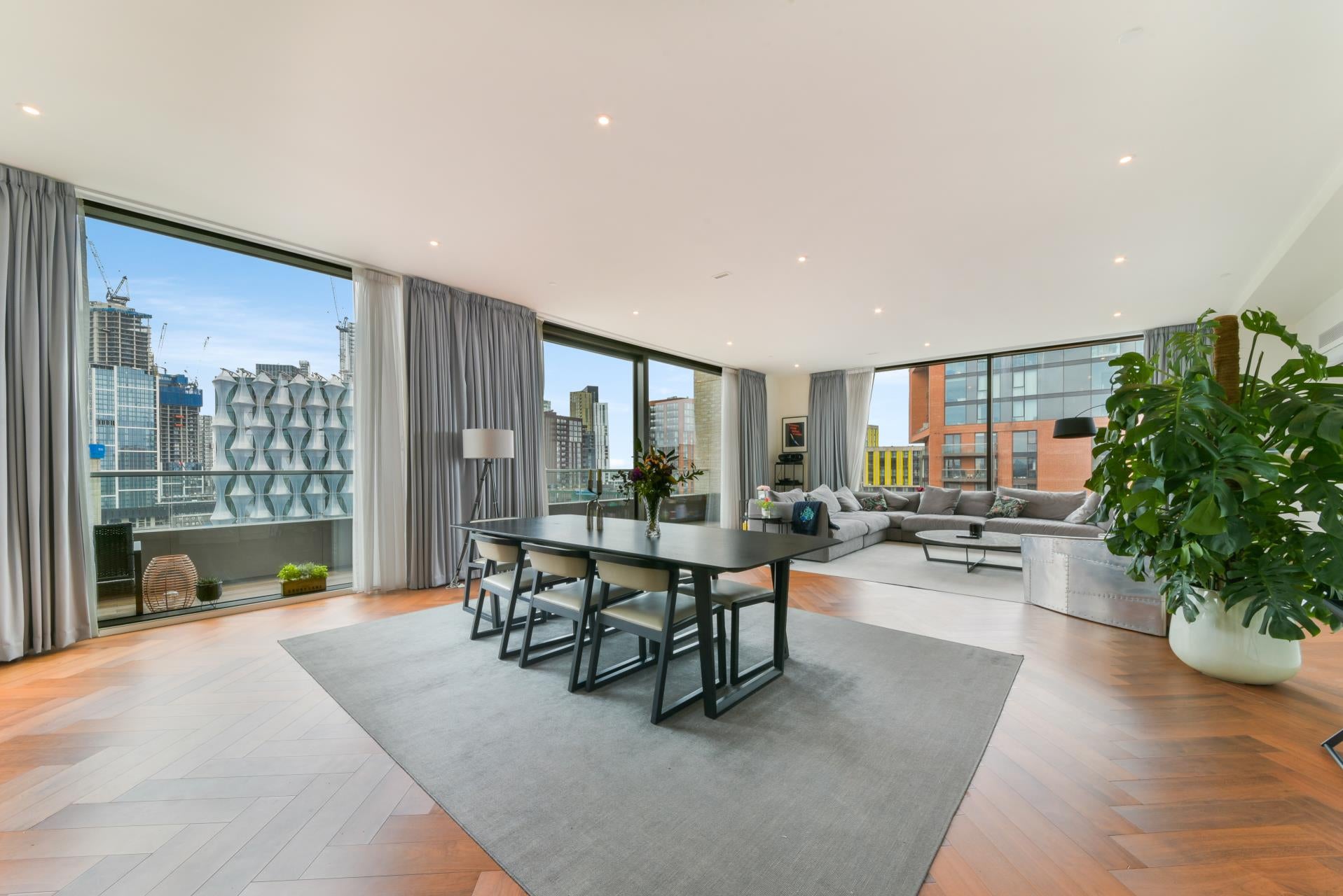 Flat New Union Square in Greater London