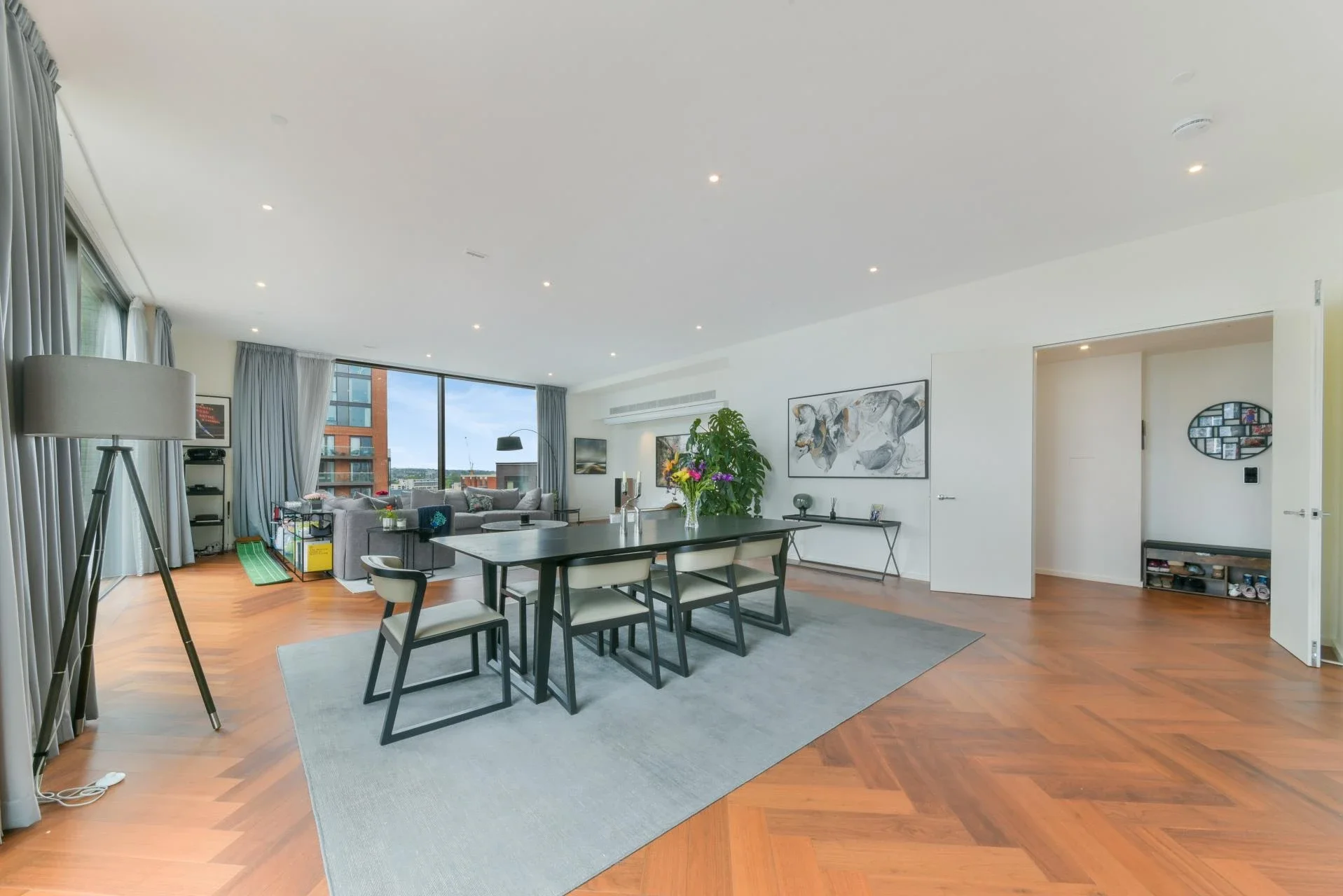 Flat New Union Square in Greater London
