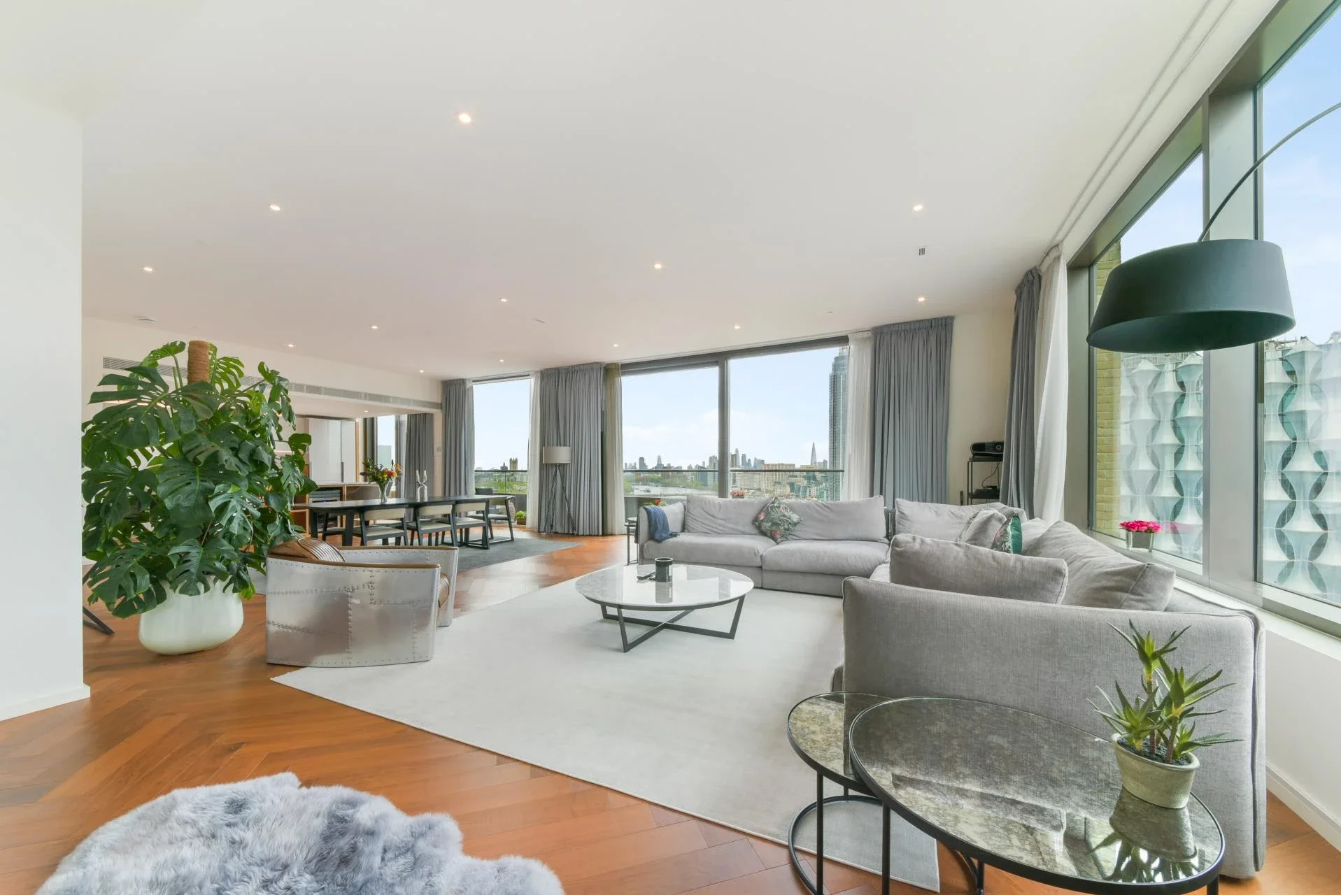 Flat New Union Square in Greater London