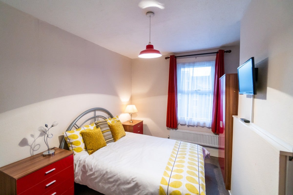 Room Cranbury Road in Reading