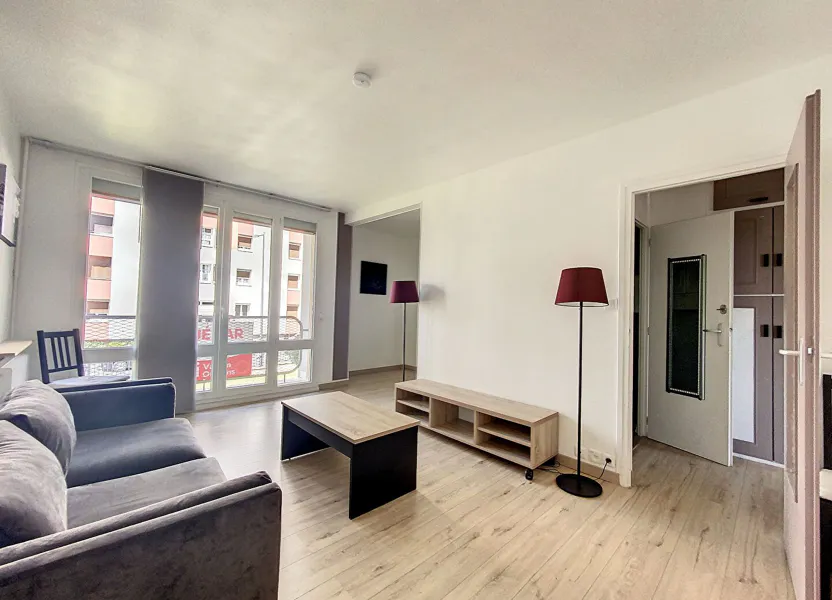 Flat Rue Jacques Soyer in Orléans