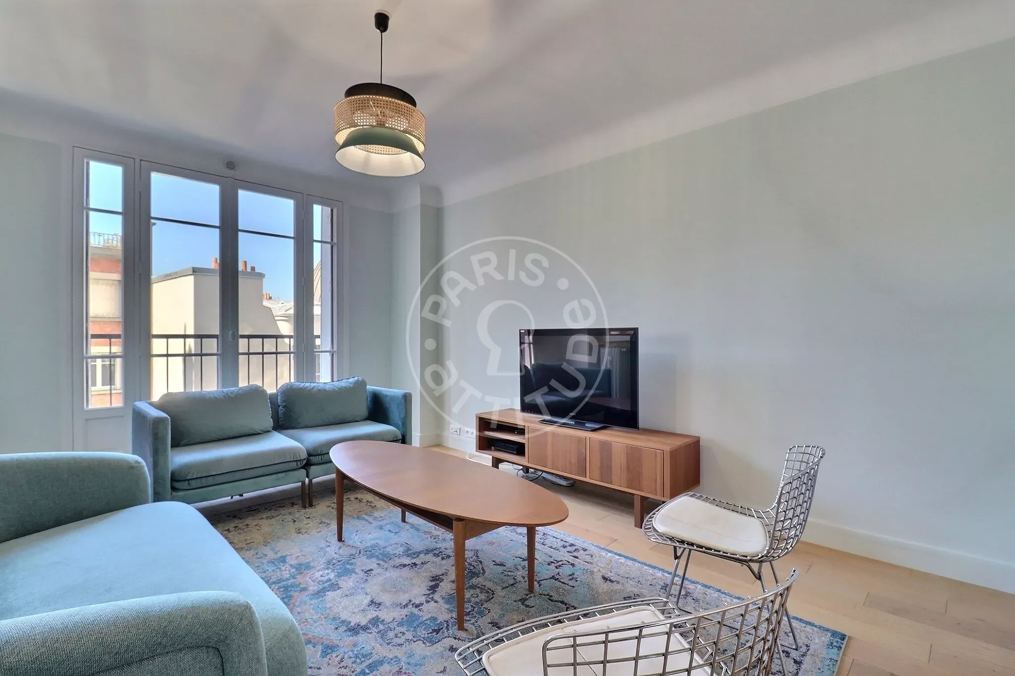 Flat Rue Caulaincourt in Paris