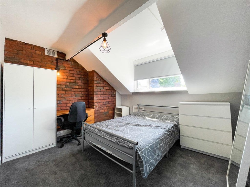 House Broomspring Lane in Sheffield