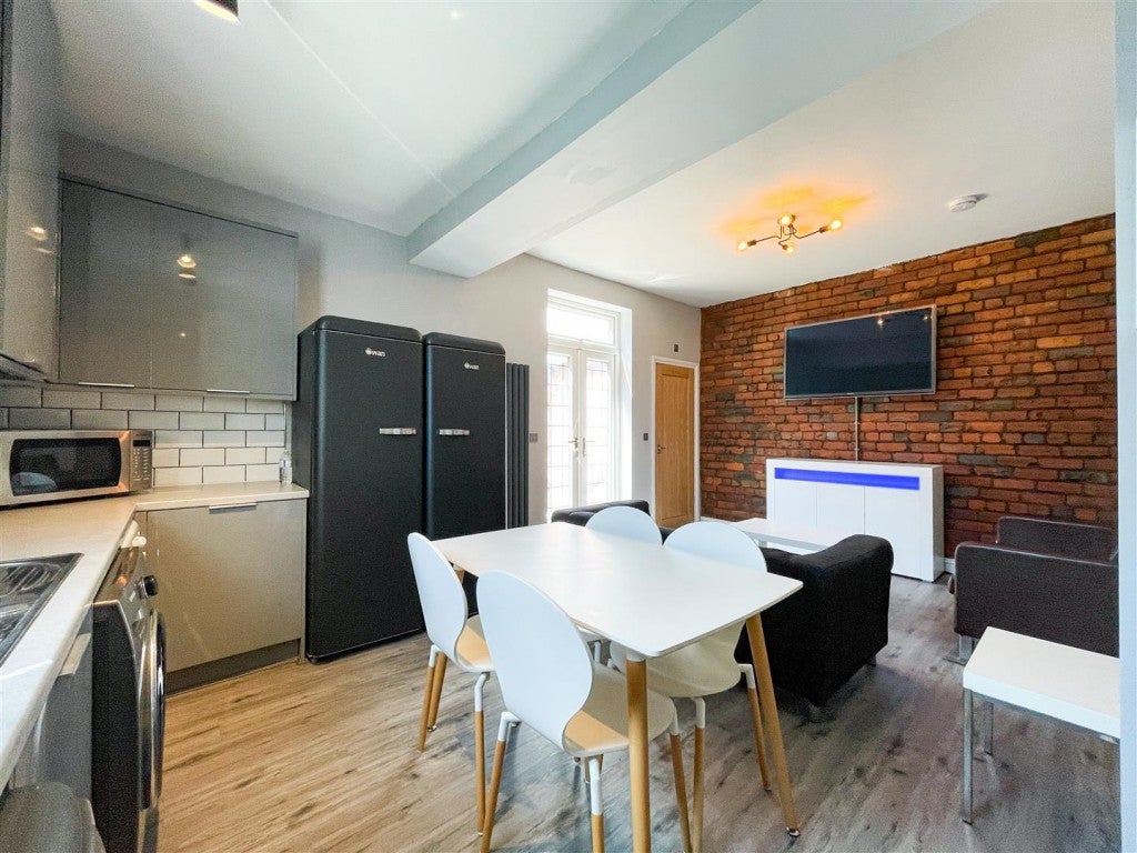 House Broomspring Lane in Sheffield