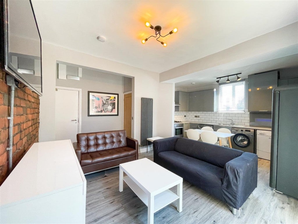 House Broomspring Lane in Sheffield