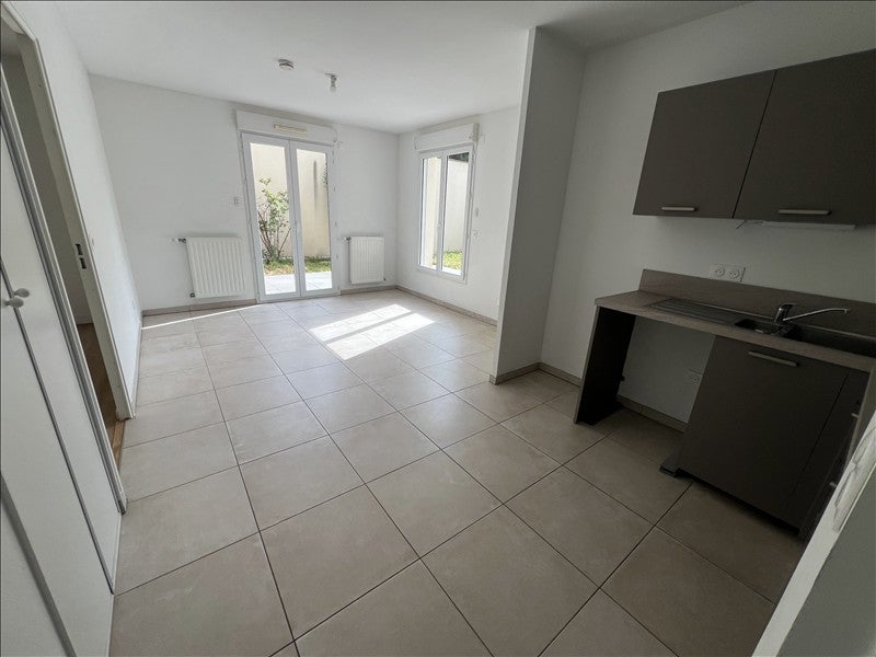 Flat Rue du Général de Miribel in Lyon