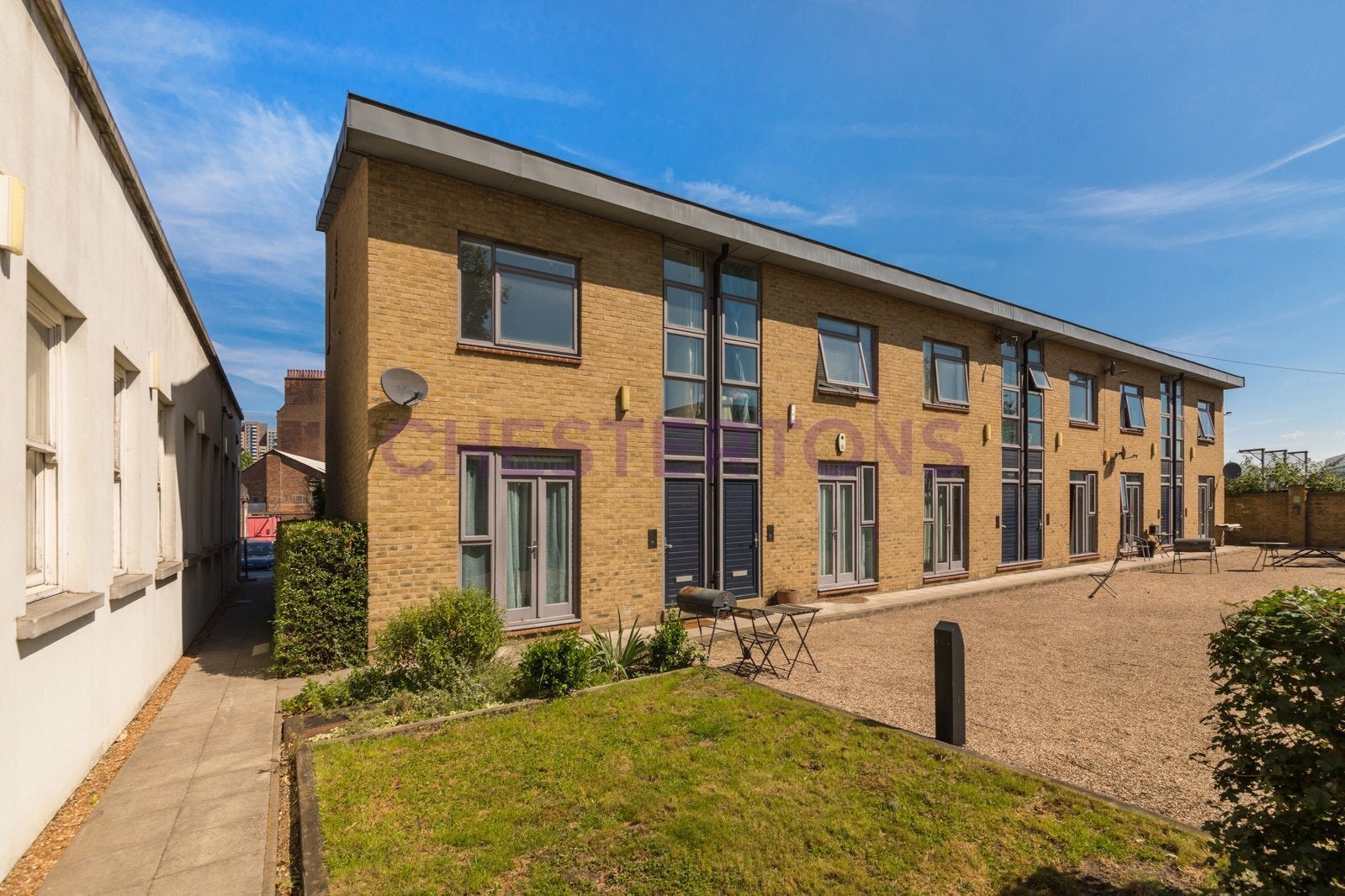 House Wellspring Close in Greater London