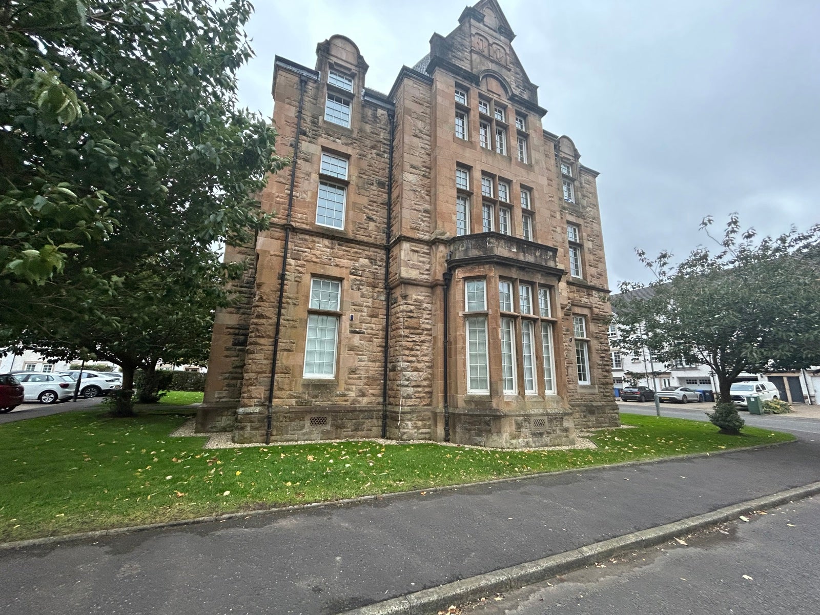 Flat Parklands Oval in Glasgow