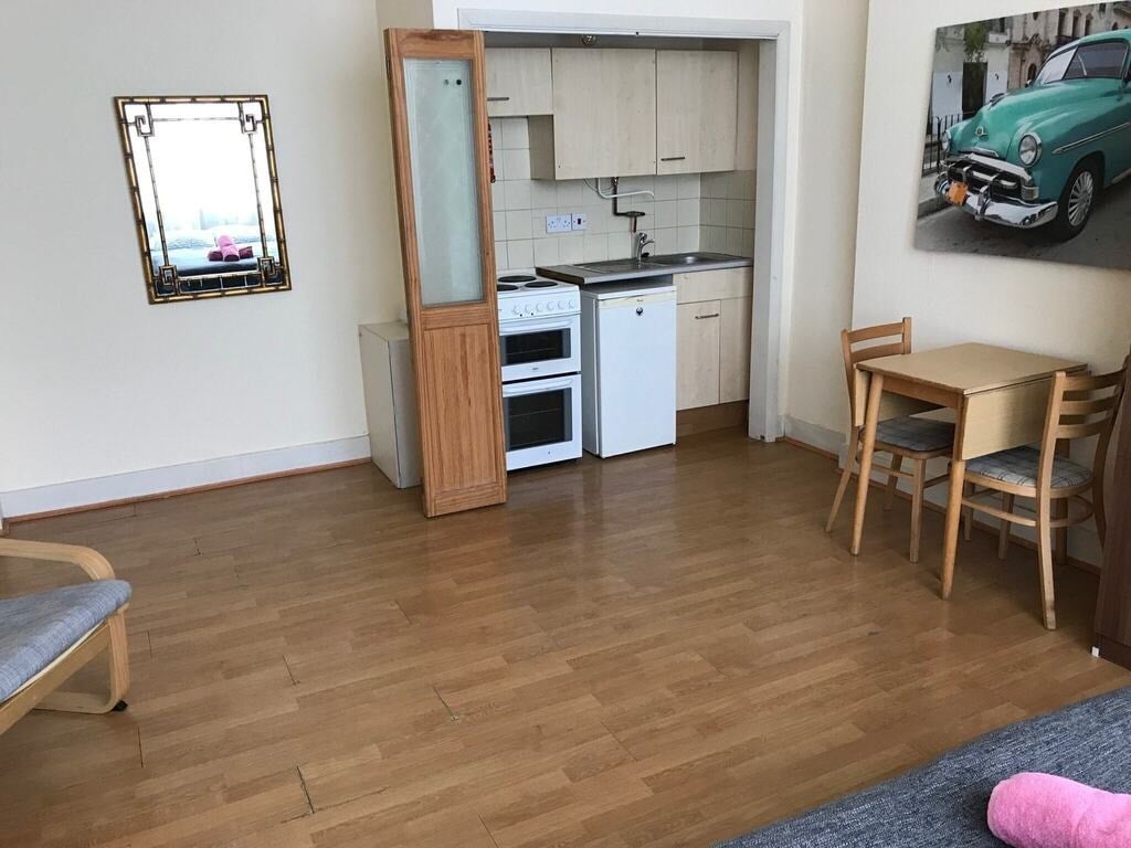 Room Anson Road in Greater London