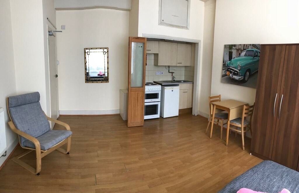 Room Anson Road in Greater London