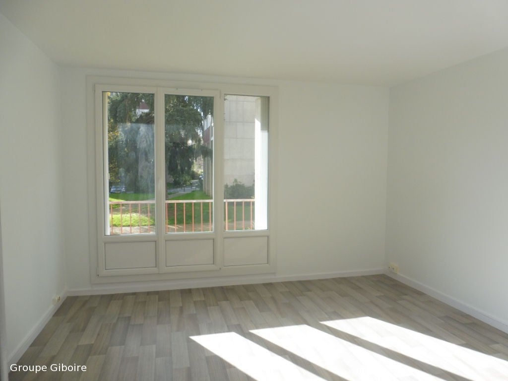 Flat Avenue du Doyen Collas in Rennes