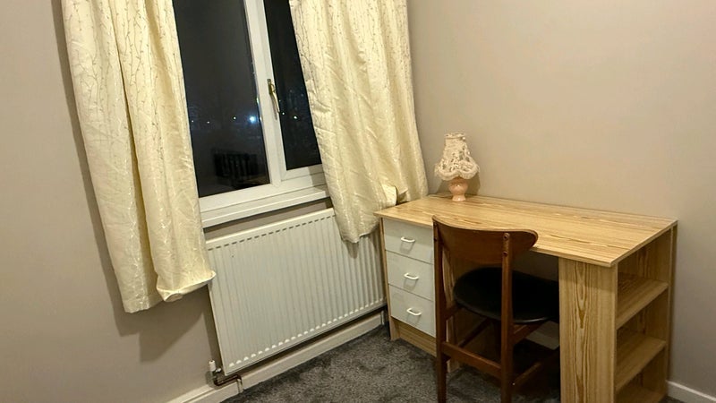 Room Lancefield Avenue in Newcastle upon Tyne