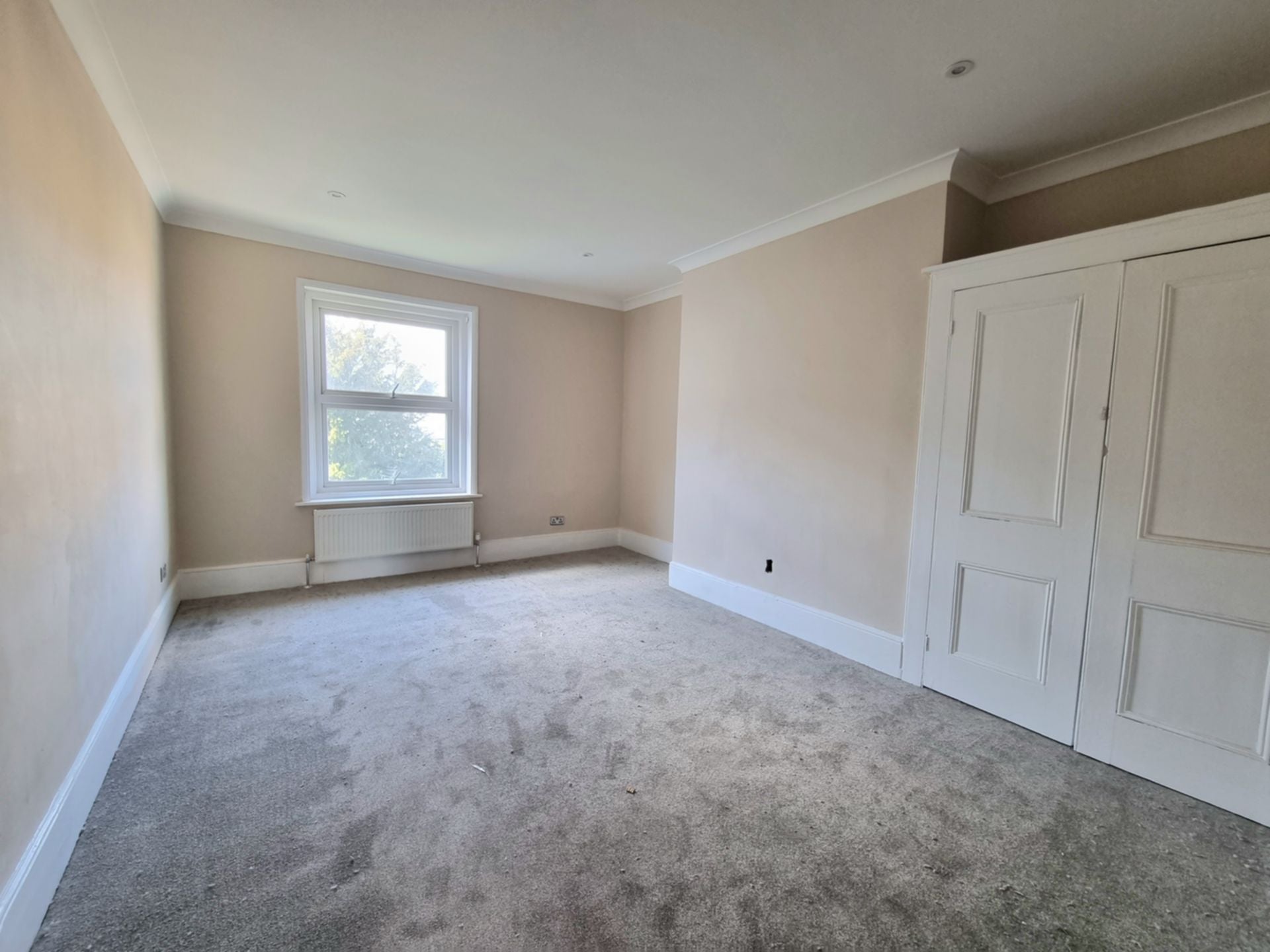 Flat Shakespeare Terrace in Folkestone and Hythe District