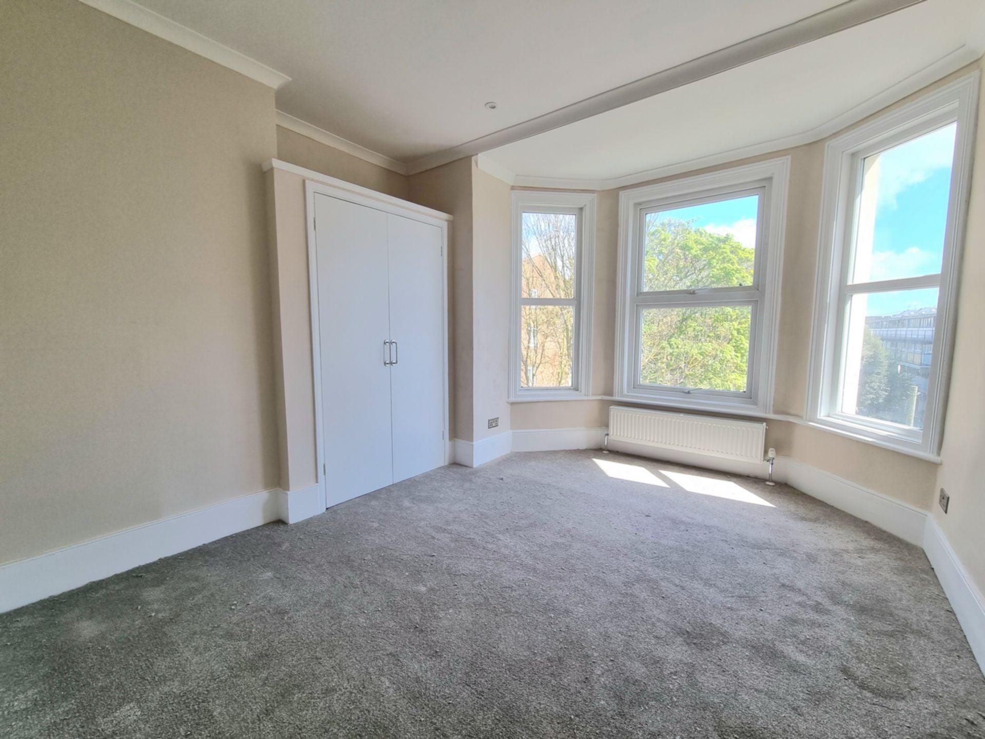Flat Shakespeare Terrace in Folkestone and Hythe District