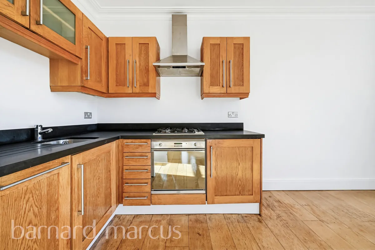 Flat Old Brompton Road in Greater London