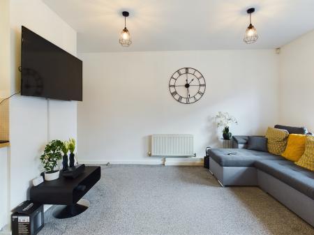 Flat Holywell Drive in Warrington