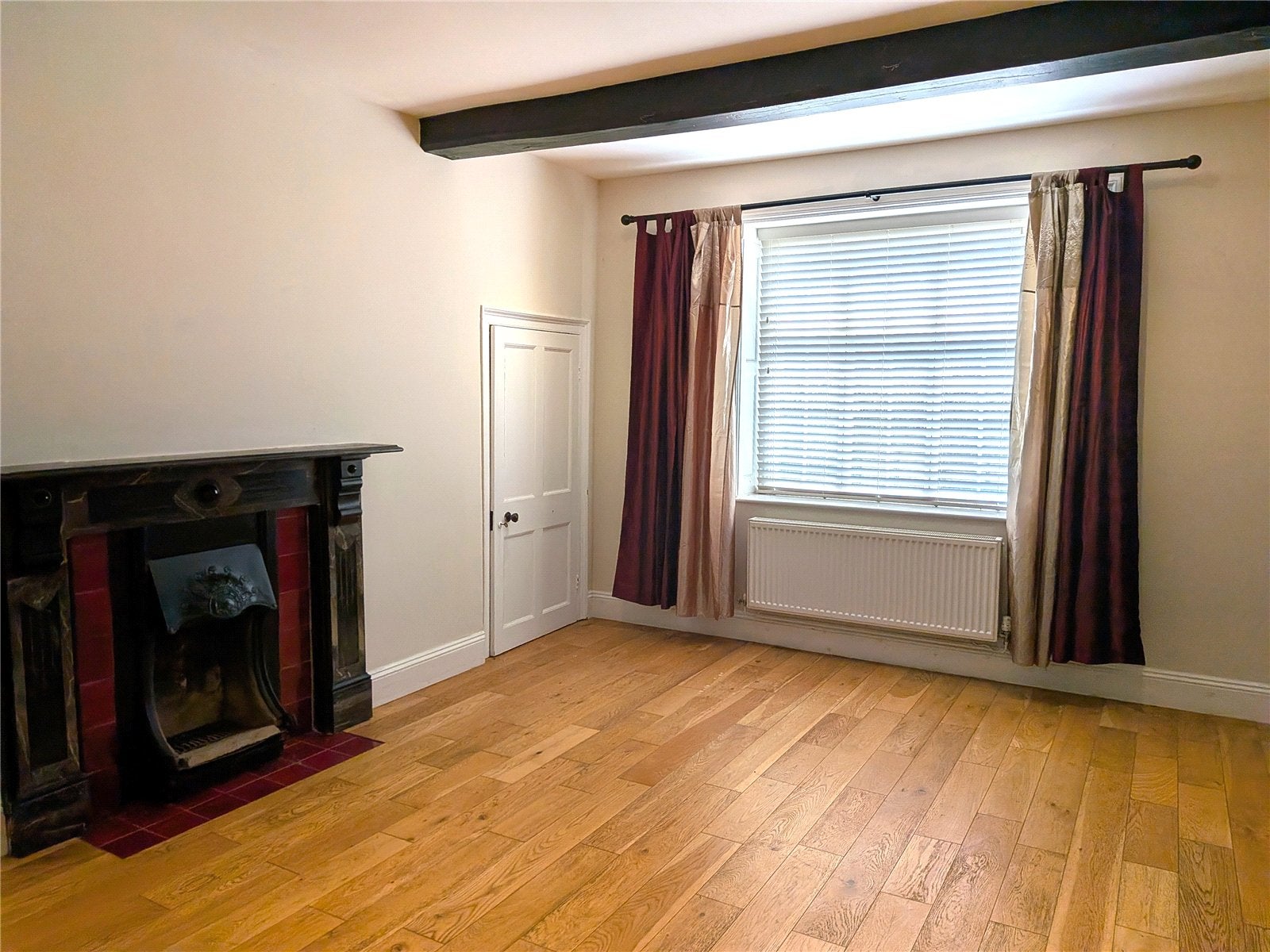 Flat Bromfield Road in Bromfield
