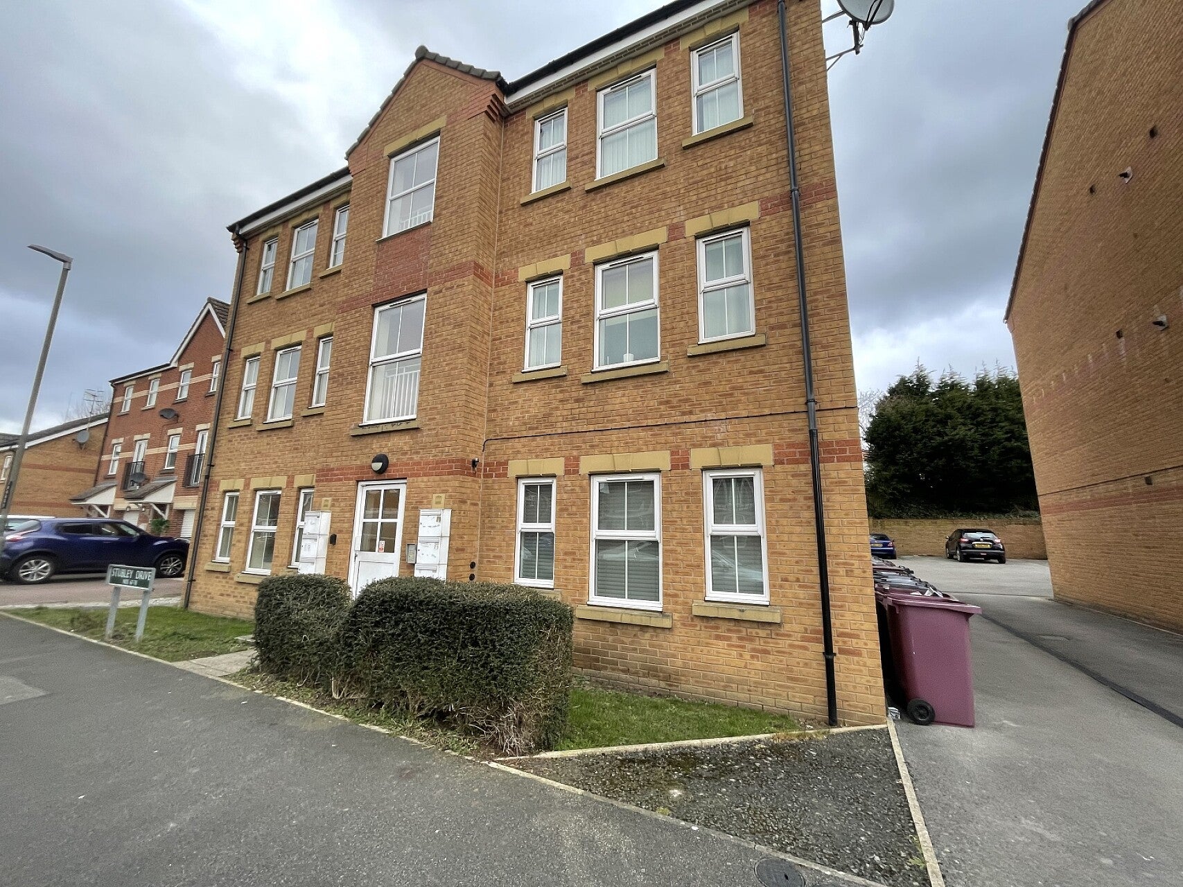 Flat Stubley Drive in Dronfield