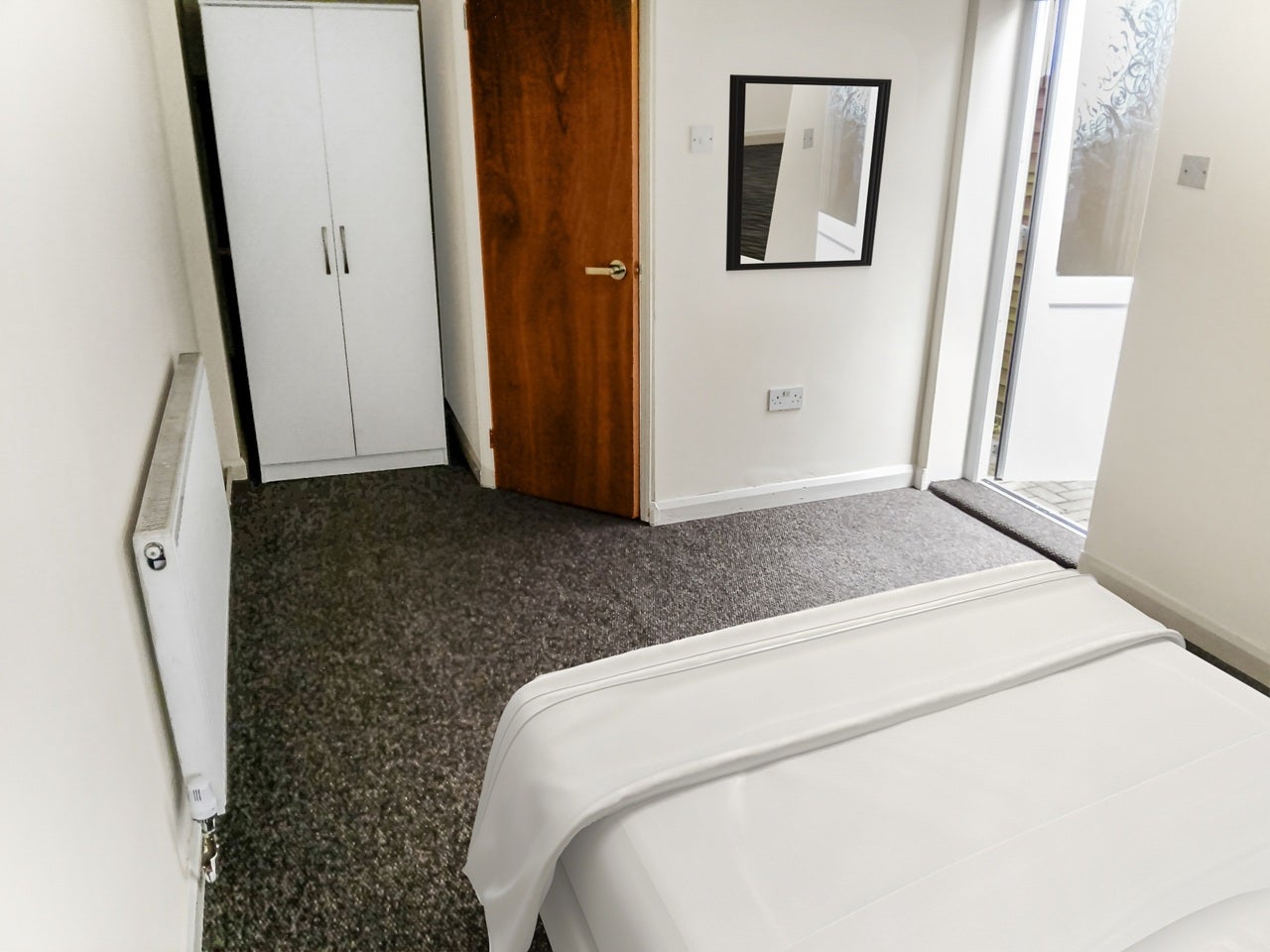 Room Lapworth Drive in Birmingham