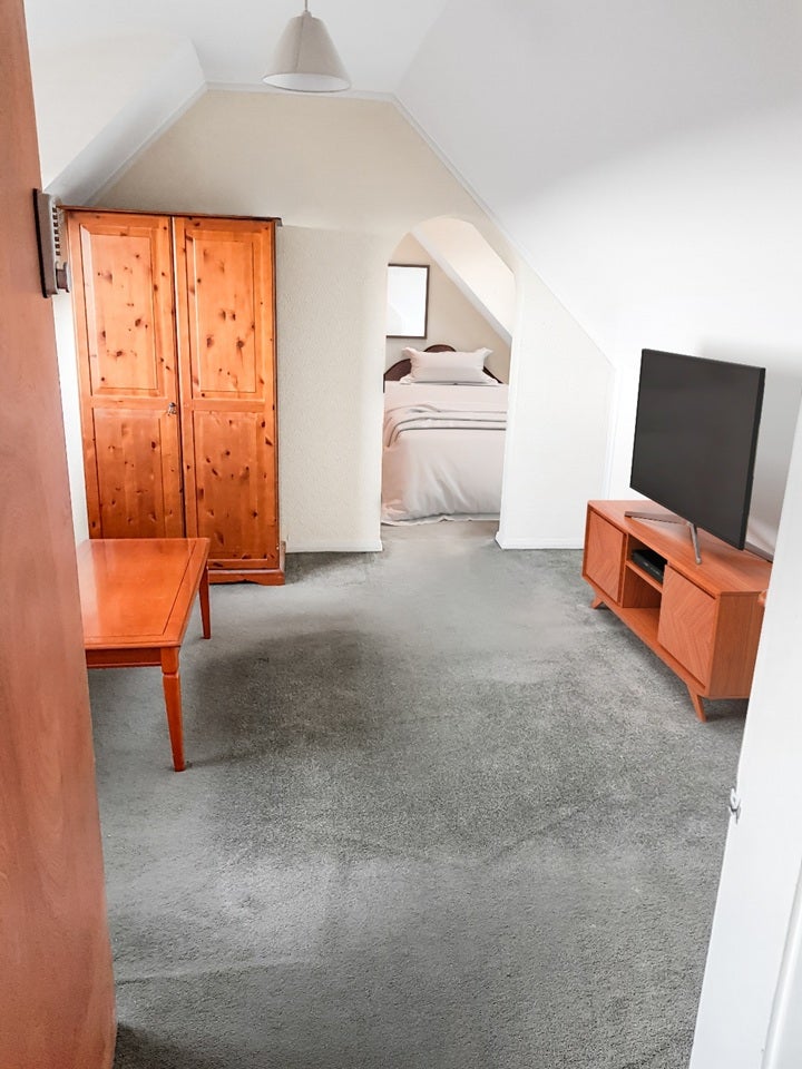 Room Lapworth Drive in Birmingham