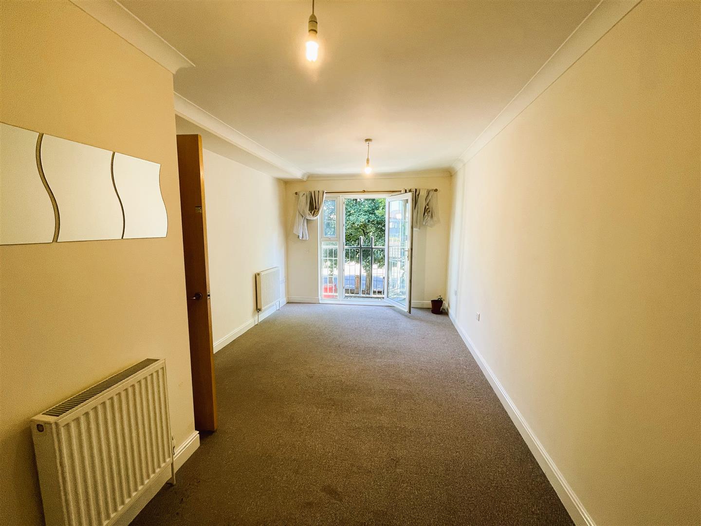 Flat Millbrook Road East in Southampton