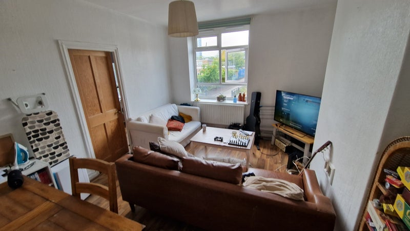 Room White Post Lane in Greater London