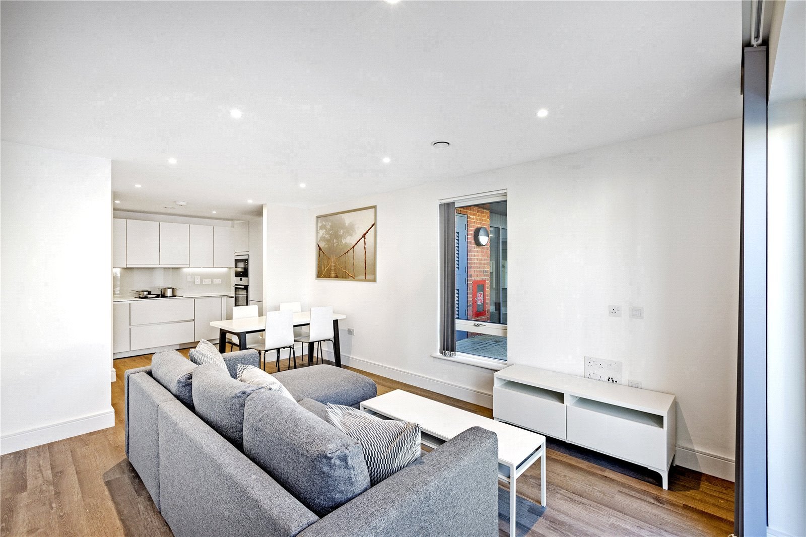 Flat Blairderry Road in Greater London