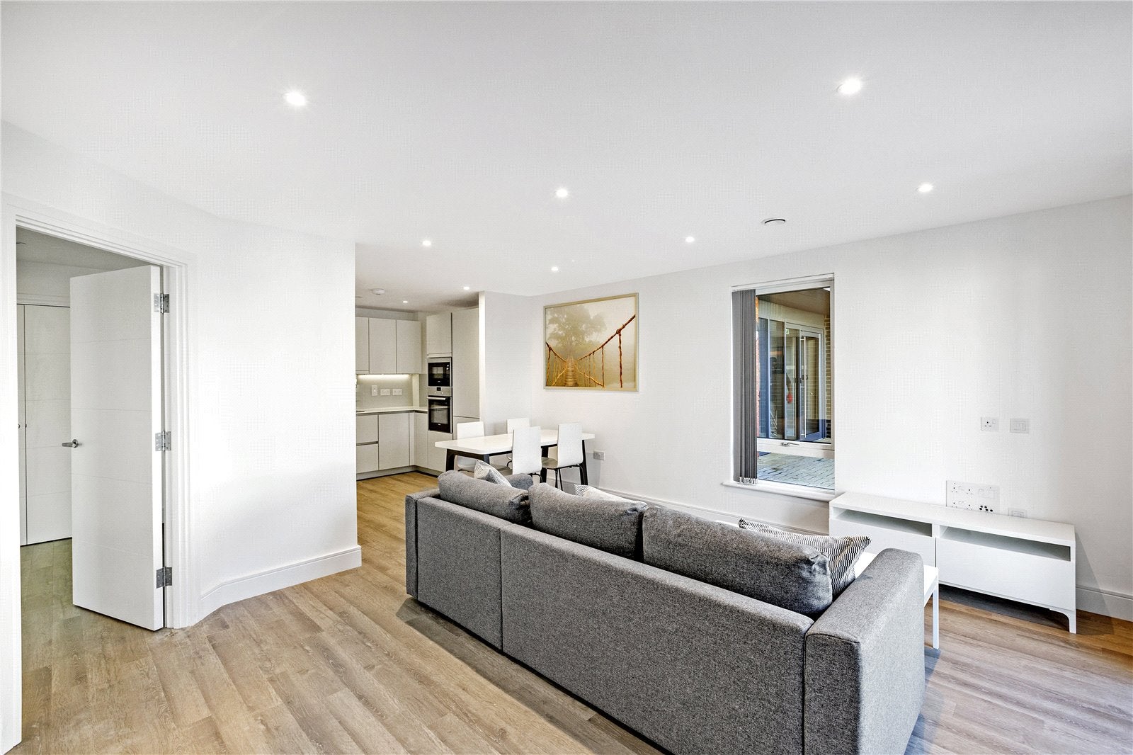 Flat Blairderry Road in Greater London