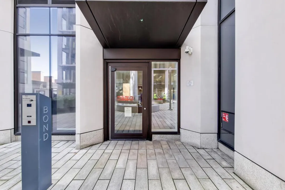 Flat College Road in Greater London