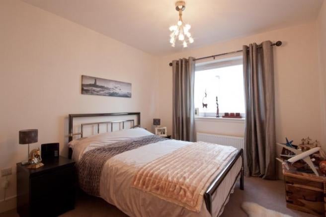 Flat Burnbrae Drive in City of Edinburgh